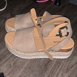 Beige platform espadrilles